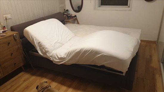 תמונה 5 ,מיטה זוגית מתכווננת עם ארגז מצ למכירה בקיבוץ מעברות ריהוט  מיטות