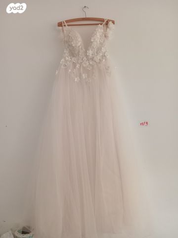 תמונה 3 ,שמלת כלה צבע לבן קרים למכירה בבת ים יד-שניה לנשים  בגדי נשים