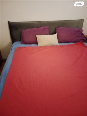 מיטה זוגית  