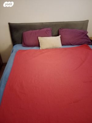 מיטה זוגית עם ארגז מצעים חדשה  