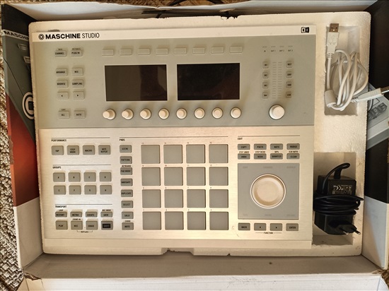 תמונה 2 ,maschine studio למכירה בבית שערים ציוד לדיג'יי ואולפנים  פלטות דיג'יי