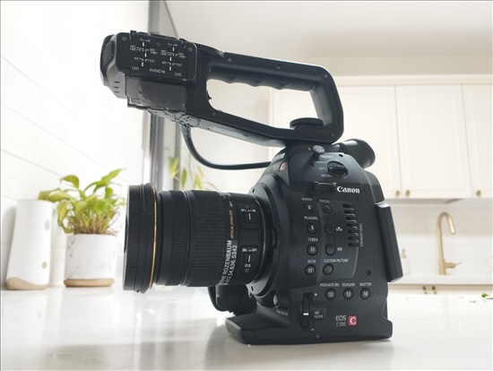 תמונה 4 ,מצלמת קולנוע Canon C100 למכירה בקרית מלאכי צילום  מצלמת וידאו