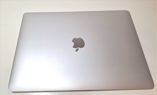 תמונה 1 ,Macbook Air למכירה ברעננה מוצרי Apple  מחשבים וציוד נלווה