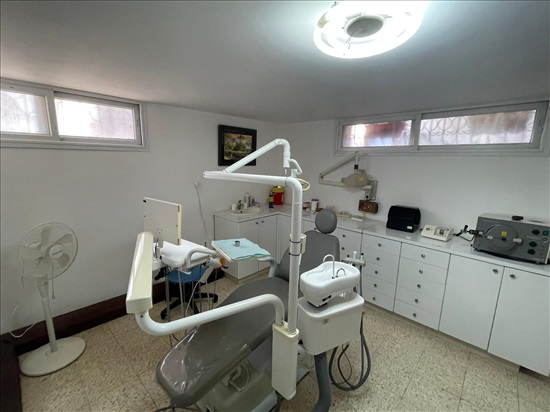 תמונה 4 ,מרפאת  שיניים למכירה בטירה ציוד סיעודי/רפואי  מכשור רפואי