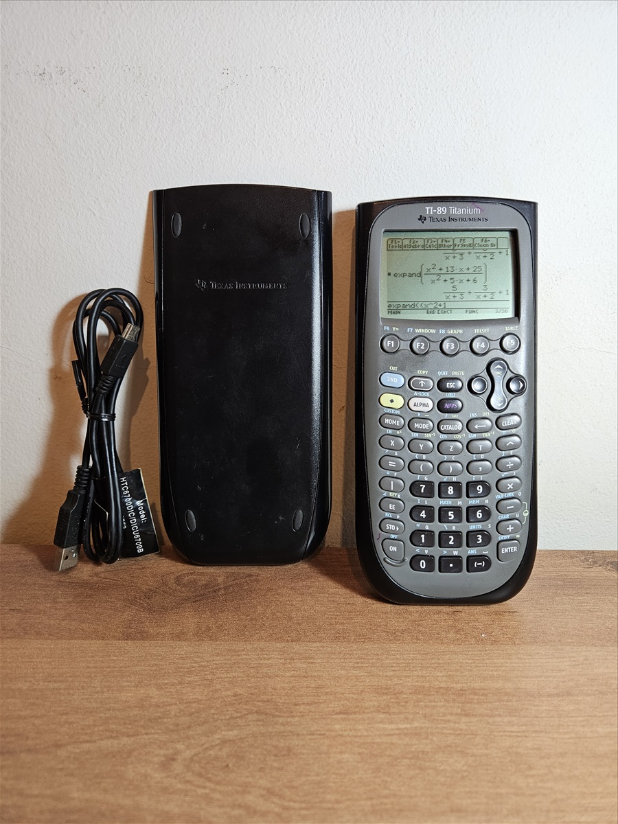  Texas TI-89 Titanium חדש + כבל USB