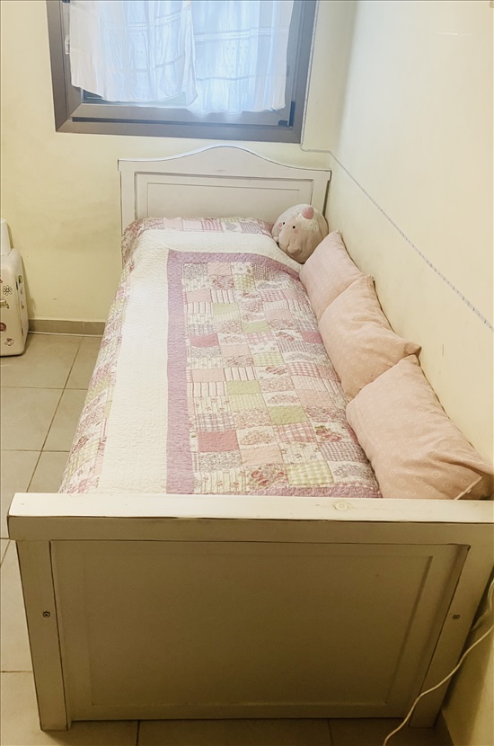 תמונה 2 ,מיטת נוער נפתחת למיטת חבר למכירה ביהוד מונוסון ריהוט  חדרי שינה