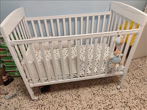 מיטת תינוק כולל מזרון עמינח 