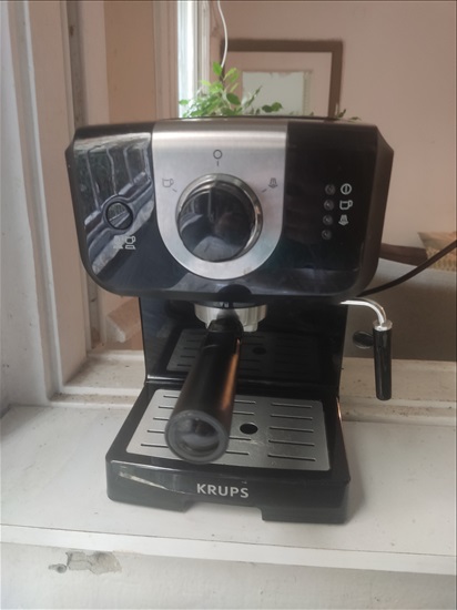 תמונה 1 ,מכונת אספרסו של Krups למכירה בתל אביב מוצרי חשמל  מכונת קפה