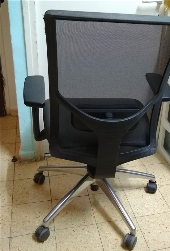 תמונה 4 ,כיסה משרדי למכירה בנוף הגליל ריהוט  כורסאות ומושבי עיסוי