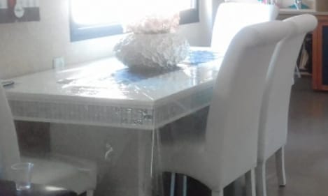 תמונה 2 ,שולחן וכיסאות סלון לבן מפוארים למכירה בחצור הגלילית ריהוט  שולחנות