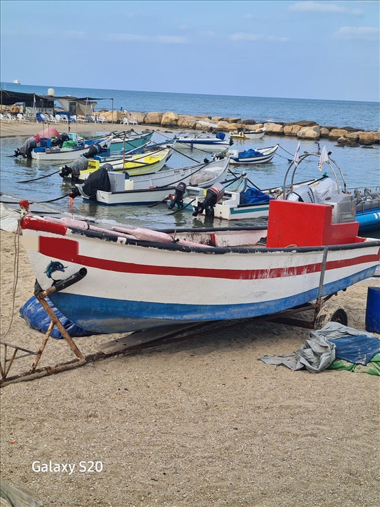 תמונה 1 ,חסקה סירה לדייג למכירה בגסר אלזרקא ציוד ספורט  ציוד דיג