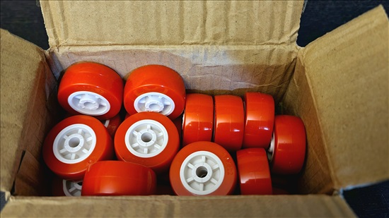 תמונה 1 ,גלגלי פלסטיק PVC חזקים מאוד למכירה בתל אביב ריהוט  שונות