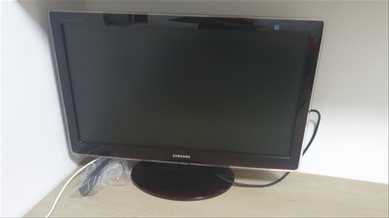 תמונה 1 ,מסך מחשב  למכירה בפתח תקוה מחשבים וציוד נלווה  מסכים