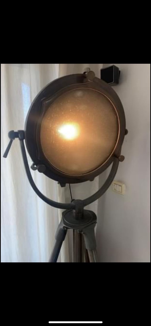 תמונה 2 ,מנורת וינטג' עתיקה למכירה בראש העין מוצרי חשמל  תאורה ונברשות