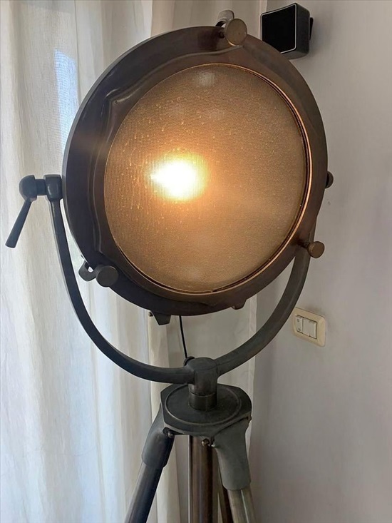 תמונה 3 ,מנורת וינטג' עתיקה למכירה בראש העין מוצרי חשמל  תאורה ונברשות