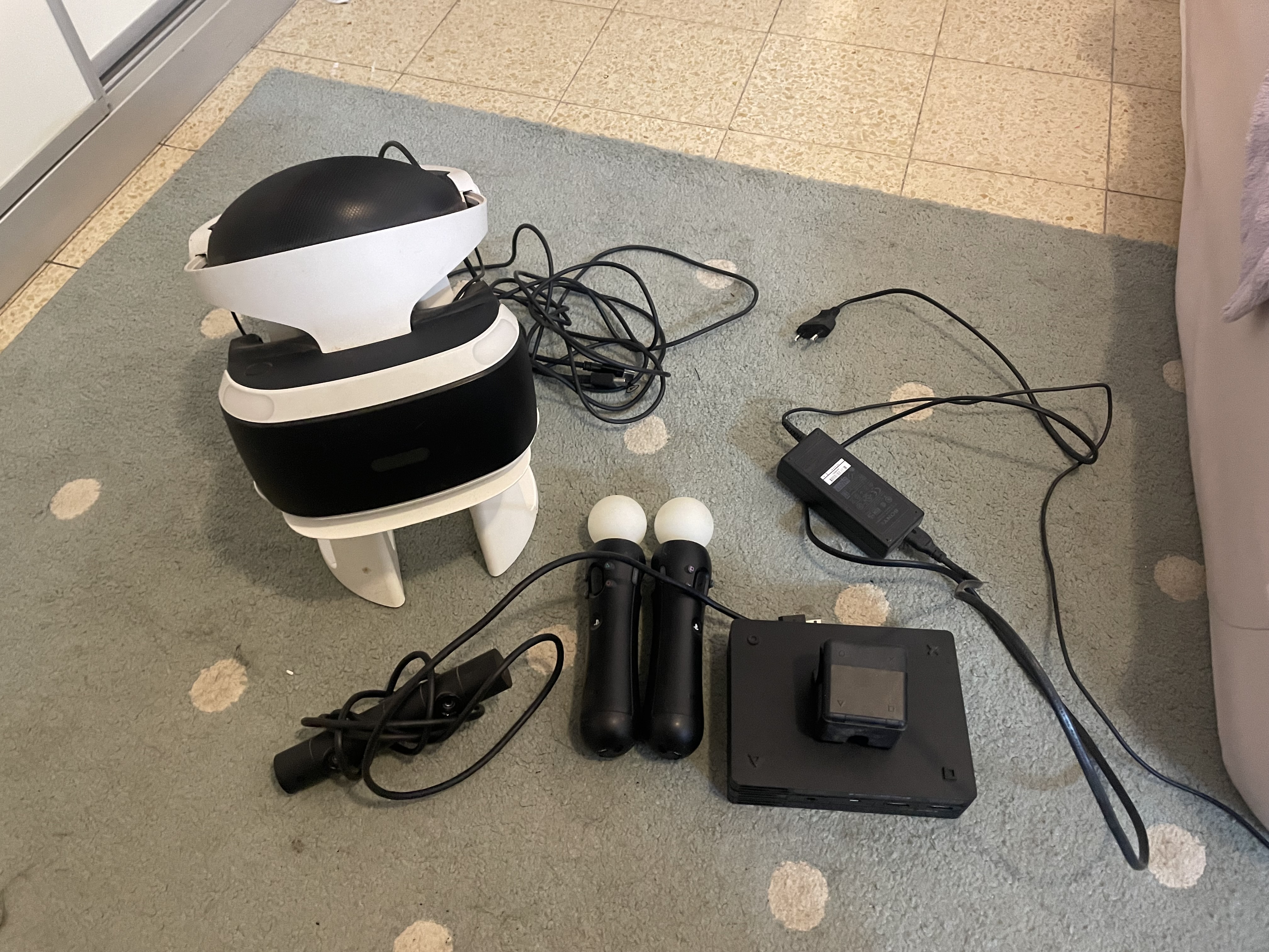 המשקפי VR והציוד 