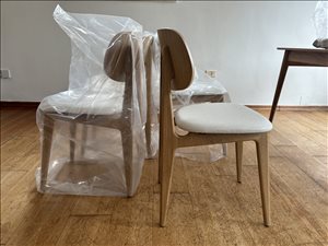 4 כסאות חדשים מעץ אלון של גולן 