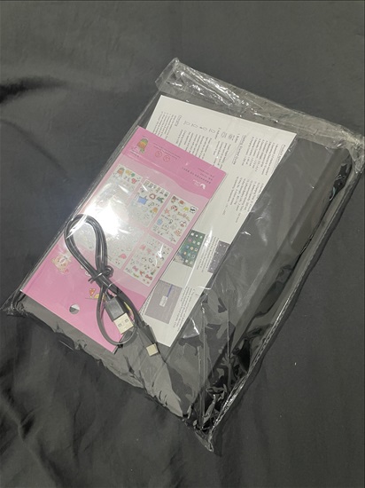 תמונה 1 ,כיסוי עם מקלדת לטאבלט  למכירה במודיעין-מכבים-רעות סלולרי  מגיני מסך וכיסויים