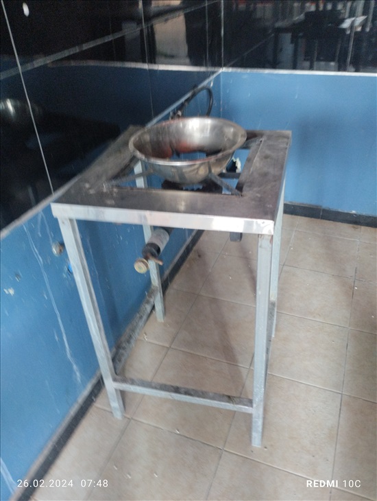תמונה 1 ,גזייה על מעמד ברזל למכירה בנתניה כלי מטבח  בישול מיוחד