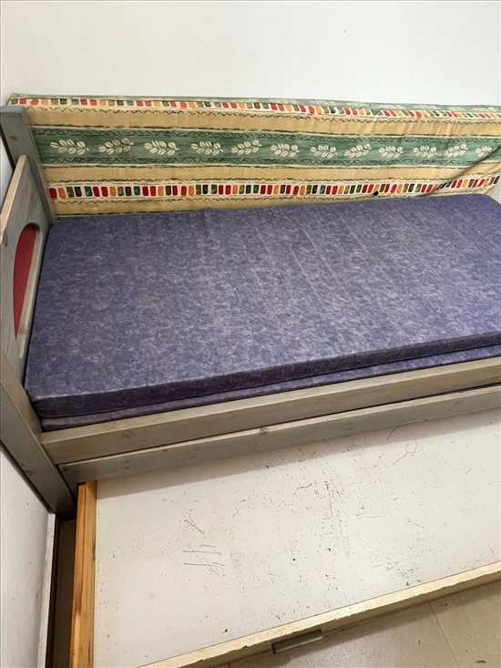 תמונה 1 ,מיטת ילד נפתחת  למכירה בכפר יונה ריהוט  חדרי שינה