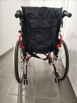 כסא גלגלים חדש לא היה בשימוש  