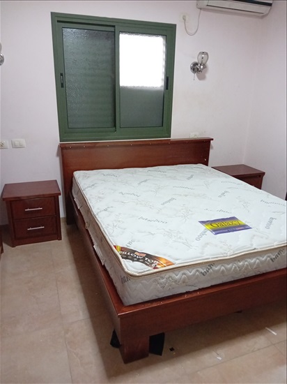 תמונה 1 ,מיטה זוגית כולל מזרן מצב חדש למכירה באכסאל ריהוט  מיטות