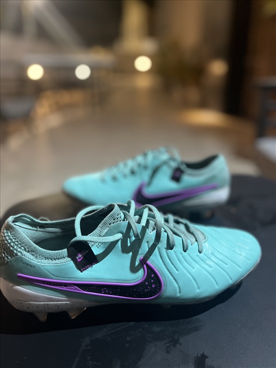 תמונה 1 ,נעלי כדורגל מקצועיות – NIKE TI למכירה בנתיבות ציוד ספורט  ביגוד ונעליים מקצועיות