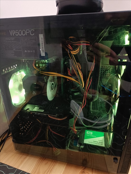 תמונה 2 ,מחשב גיימינג  למכירה במדרך עוז מחשבים וציוד נלווה  מחשב שולחני