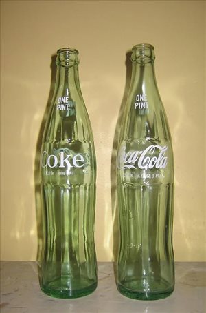 בקבוקי קולה זכוכית ירוקה נדיר 