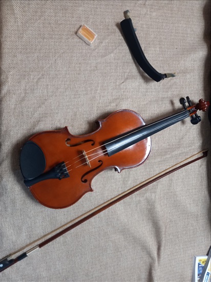 תמונה 1 ,כינור למכירה במודיעין עילית כלי נגינה  כינור