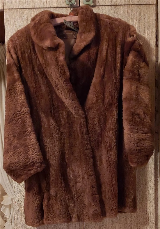 תמונה 4 ,מעילי פרווה למכירה בתל אביב ביגוד ואביזרים  מעילים וג'קטים