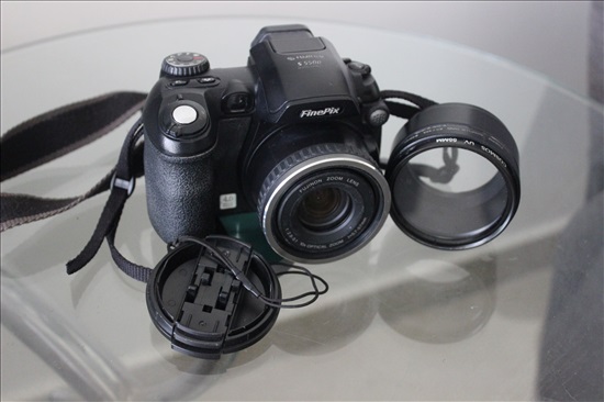 תמונה 7 ,מצלמה Fuji S5500 לחלקי חילוף למכירה בפתח תקווה צילום  מצלמה דיגיטלית