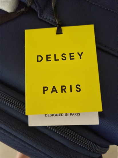 תמונה 2 ,מזוודה קלה תוצרת DELSEY  PARIS למכירה בנתניה למטייל ולמתגייס  מזוודות ותיקים