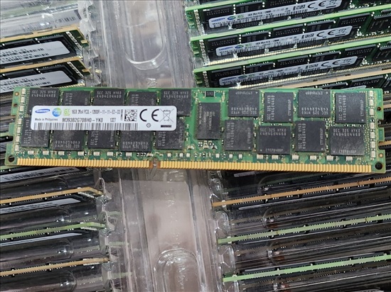 תמונה 1 ,8x Samsung 16GB PC3L-12800R  למכירה בראשון לציון מחשבים וציוד נלווה  כרטיס זכרון