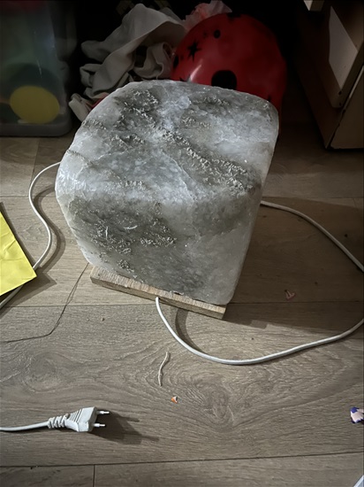 תמונה 1 ,מנורת מלח  למכירה ברפאל איתן מוצרי חשמל  תאורה ונברשות