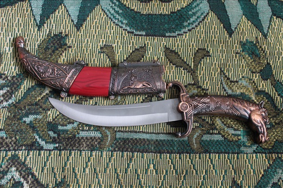 תמונה 4 ,סכין מזכרת עם ידית ראש סוס למכירה בפתח-תקווה אספנות  שונות