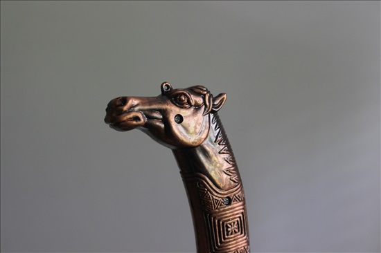 תמונה 5 ,סכין מזכרת עם ידית ראש סוס למכירה בפתח-תקווה אספנות  שונות