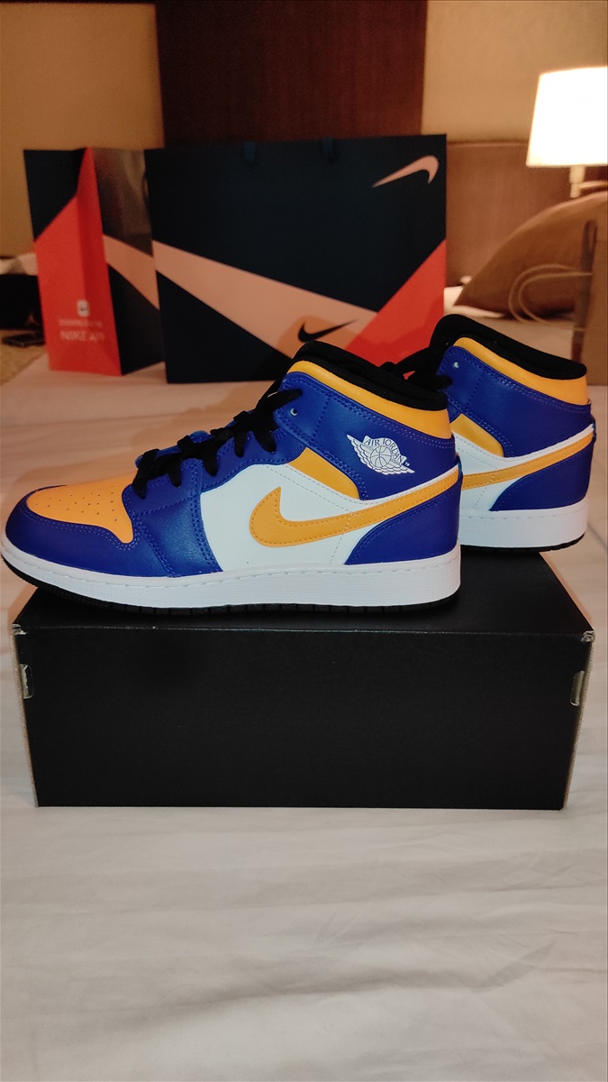 תמונה 1, Jordan 1 Mid Lakers  למכירה ברמת ישי | ביגוד ואביזרים  נעליים