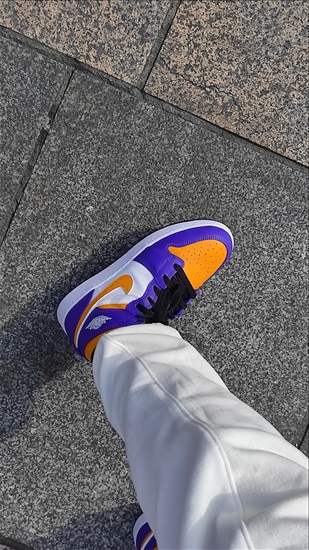 תמונה 2, Jordan 1 Mid Lakers  למכירה ברמת ישי | ביגוד ואביזרים  נעליים