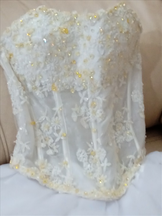 תמונה 5 ,מחוך לבן נצנץ וחצאית טאטו תחרה למכירה בנתניה ביגוד ואביזרים  שמלות שושבינה