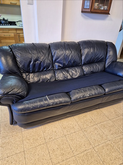 תמונה 5 ,ספה 3 מושבים בצבע כחול כהה למכירה בחיפה ריהוט  ספות