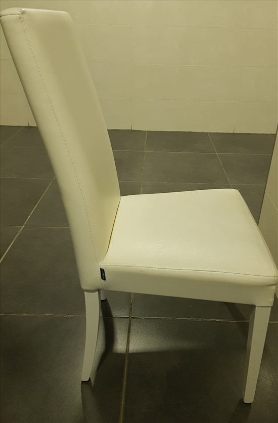 תמונה 2, כסא דמוי עור לבן למכירה בפתח תקווה | ריהוט  כיסאות