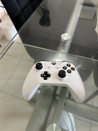 תמונה 4 ,Xbox One S למכירה בנתניה משחקים וקונסולות  XBox