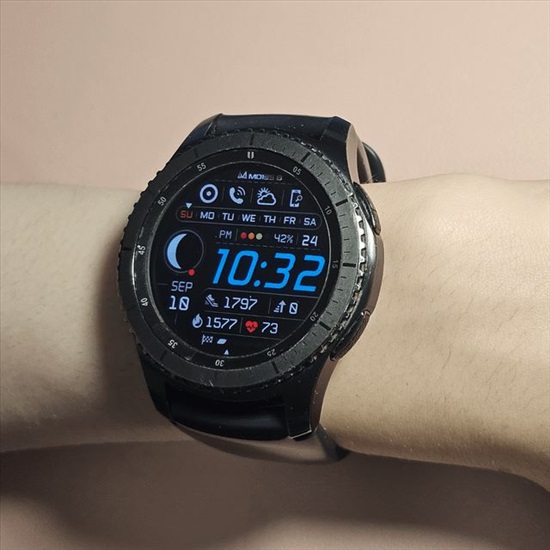 תמונה 2 ,שעון סמסונג gear s3 למכירה בבאר שבע סלולרי  אחר