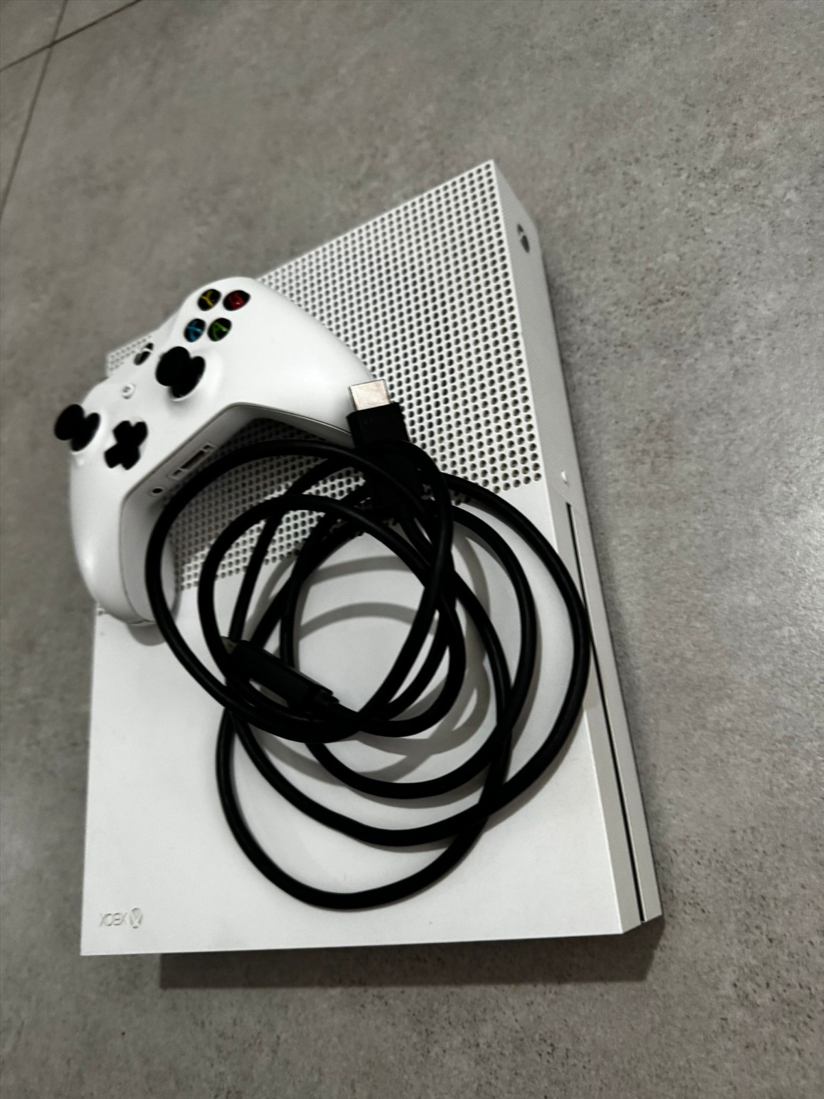 תמונה 1, אקס בוקס וואן אס Xbox one s למכירה בפתח תקווה | משחקים וקונסולות  XBox ONE