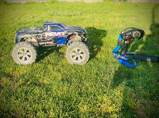 תמונה 4, Revo 3.3 של traxxas ניטרו למכירה באדרת | צעצועי ילדים  מכוניות על שלט