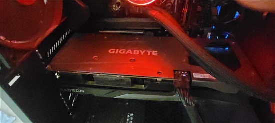 תמונה 1 , Amd RX6600XT שמור בשימוש פרטי למכירה בבני ברק מחשבים וציוד נלווה  כרטיס מסך