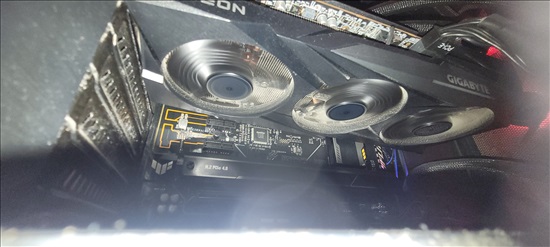 תמונה 3 , Amd RX6600XT שמור בשימוש פרטי למכירה בבני ברק מחשבים וציוד נלווה  כרטיס מסך