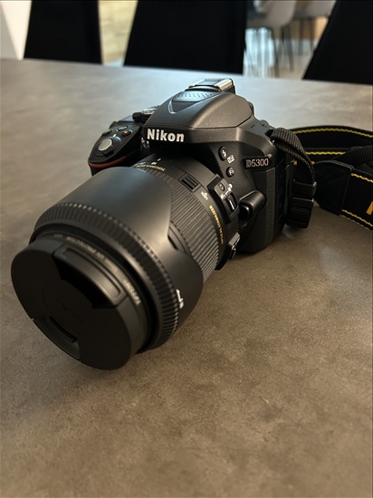 תמונה 2 ,Nikon D5300 למכירה בנהריה צילום  מצלמה רפלקס דיגיטלית