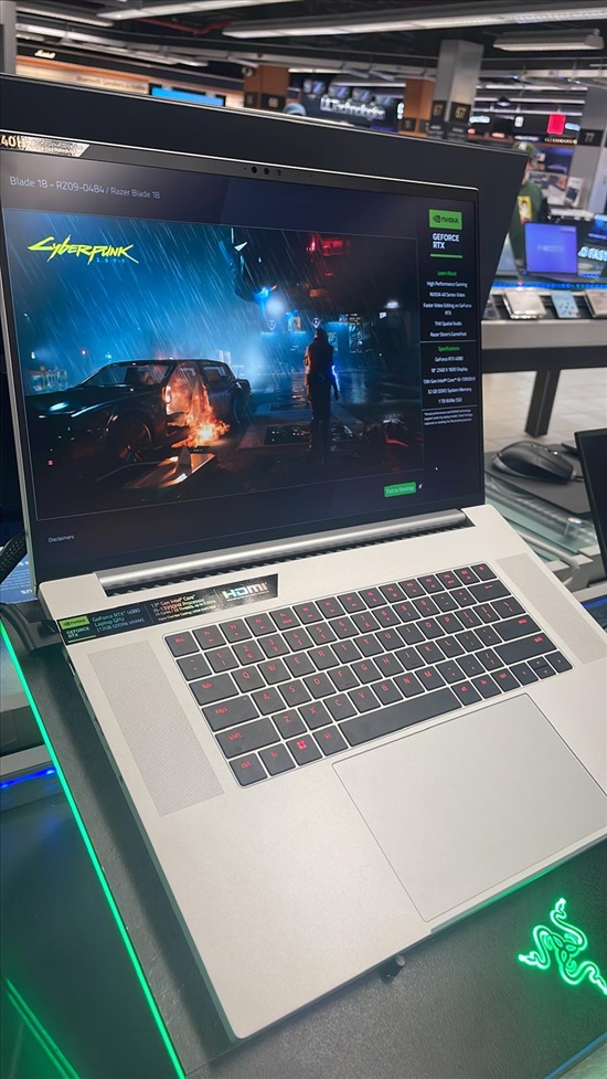 תמונה 2, Razer Blade 18 למכירה בכפר חבד | מחשבים וציוד נלווה  מחשב נייד